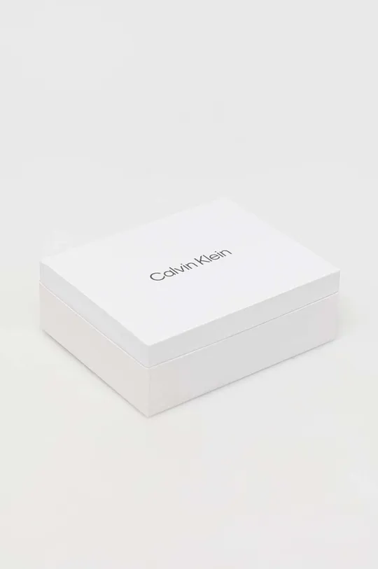 Κάλτσες Calvin Klein 3-pack  Υλικό 1: 44% Βαμβάκι, 29% Πολυαμίδη, 25% Βισκόζη, 2% Σπαντέξ Υλικό 2: 37% Βισκόζη, 32% Βαμβάκι, 29% Πολυαμίδη, 2% Σπαντέξ Υλικό 3: 51% Βισκόζη, 27% Πολυαμίδη, 20% Βαμβάκι, 2% Σπαντέξ