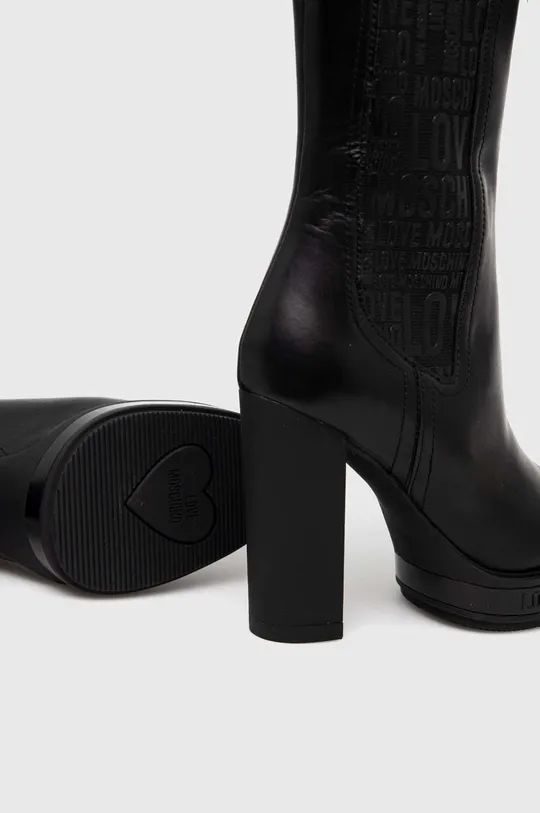 Δερμάτινες μπότες τσέλσι Love Moschino  Πάνω μέρος: Υφαντικό υλικό, Φυσικό δέρμα Εσωτερικό: Συνθετικό ύφασμα Σόλα: Συνθετικό ύφασμα