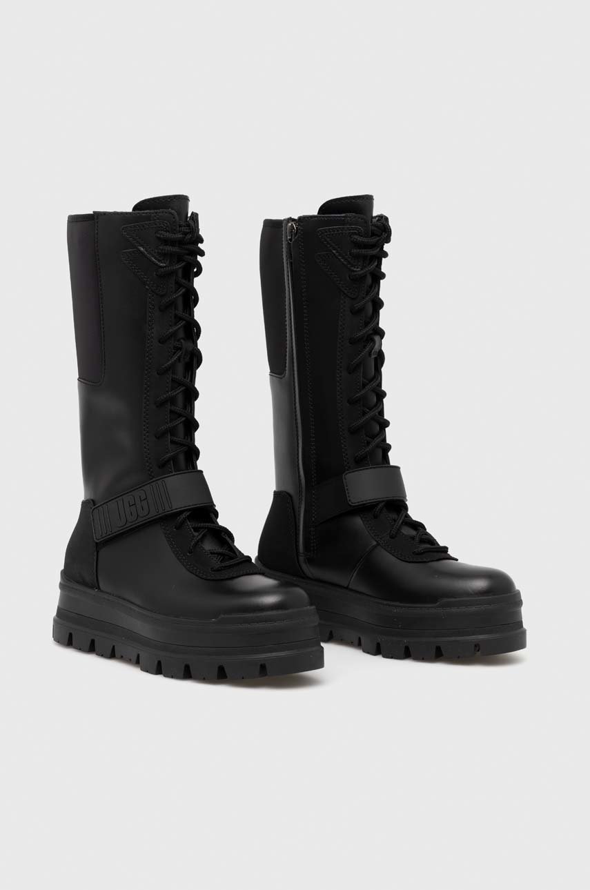 Kozačky UGG W Flynn černá