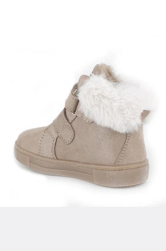 Детские замшевые зимние ботинки Primigi  Голенище: Натуральная кожа Внутренняя часть: Текстильный материал Подошва: Синтетический материал