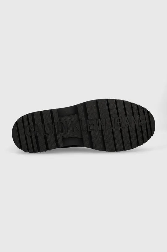 Semišové topánky chelsea Calvin Klein Jeans Lug Mid Chelsea Boot Pánsky