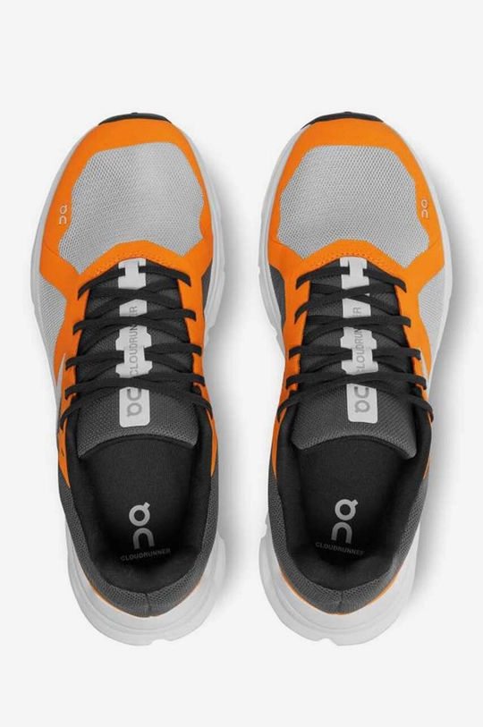 gray On-running sneakers Cloudrunner