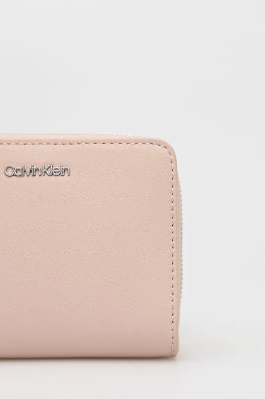 Peňaženka Calvin Klein <p> 100% Polyuretán</p>