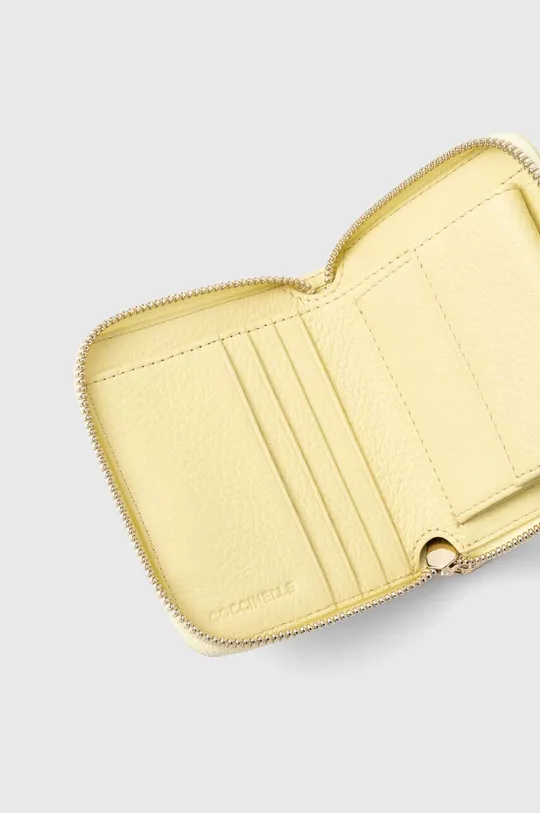 Usnjena denarnica Coccinelle rumena