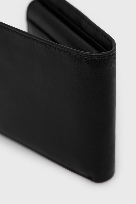 Kožená peněženka Liu Jo  Hlavní materiál: 100% Přírodní kůže Podšívka: 100% Polyester
