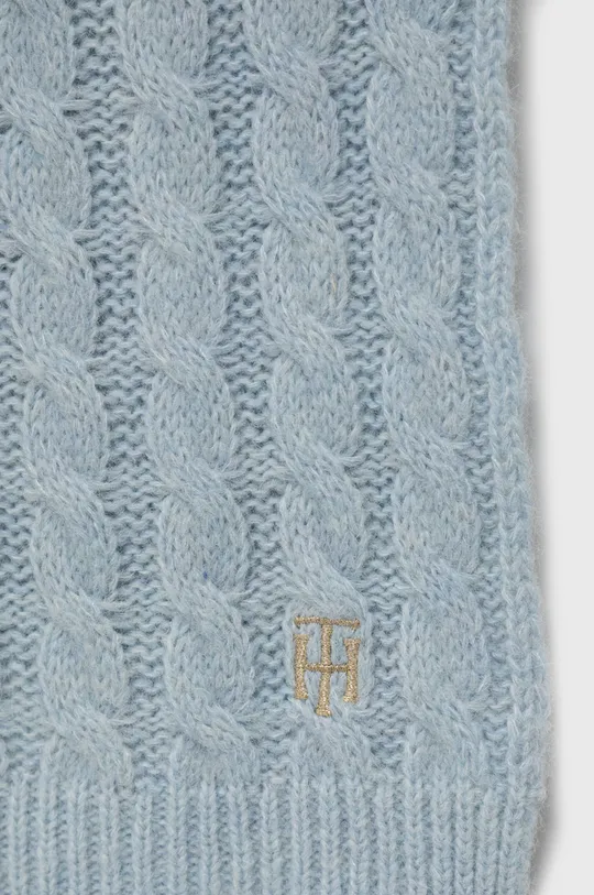 Kratki šal s primjesom vune Tommy Hilfiger plava