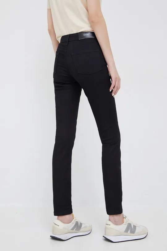 Calvin Klein jeansy 55 % Lyocell, 37 % Bawełna, 6 % Inny materiał, 2 % Elastan
