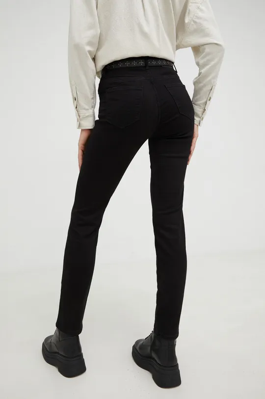 Τζιν παντελόνι Wrangler Slim Perfect Black  83% Βαμβάκι, 15% Πολυεστέρας, 2% Σπαντέξ