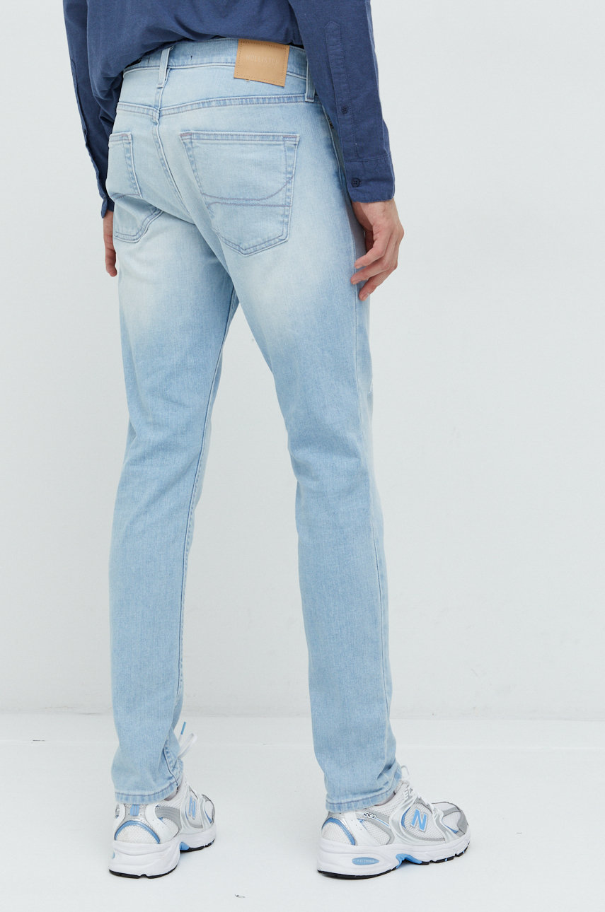 Hollister Co. farmer  95% pamut, 4% poliészter, 1% elasztán