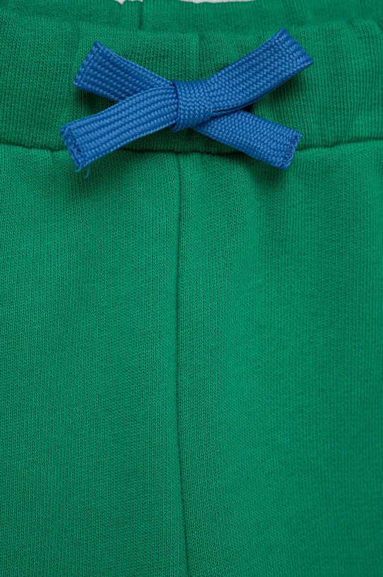 Παιδικό βαμβακερό παντελόνι United Colors of Benetton  Κύριο υλικό: 100% Βαμβάκι Πλέξη Λαστιχο: 95% Βαμβάκι, 5% Σπαντέξ