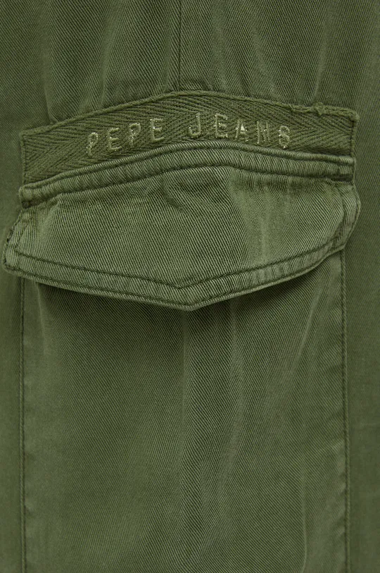 zelená Nohavice Pepe Jeans