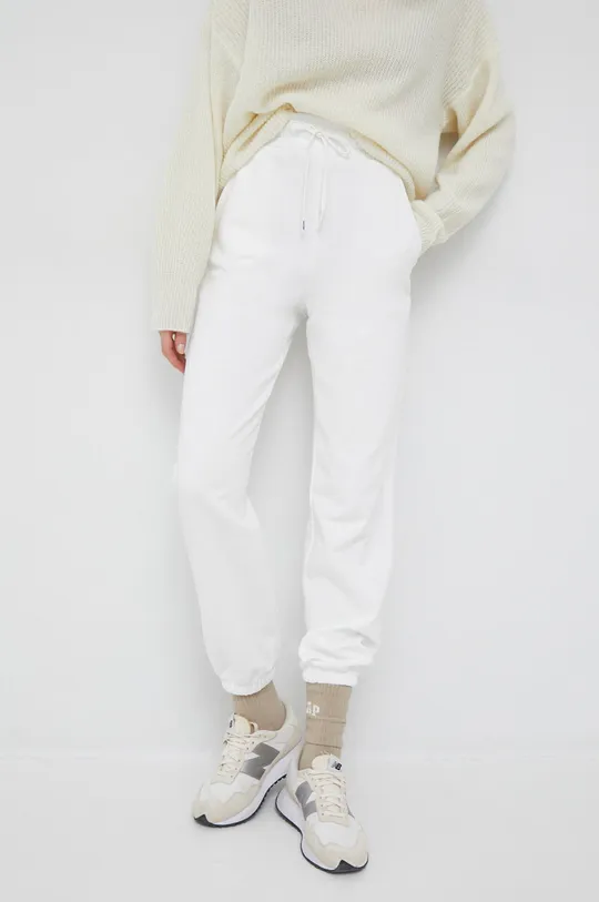 λευκό Βαμβακερό παντελόνι United Colors of Benetton X Pantone Γυναικεία