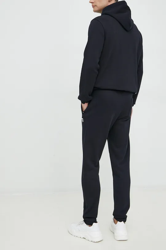 Παντελόνι φόρμας Karl Lagerfeld  Κύριο υλικό: 87% Βαμβάκι, 13% Πολυεστέρας Φόδρα: 100% Βαμβάκι
