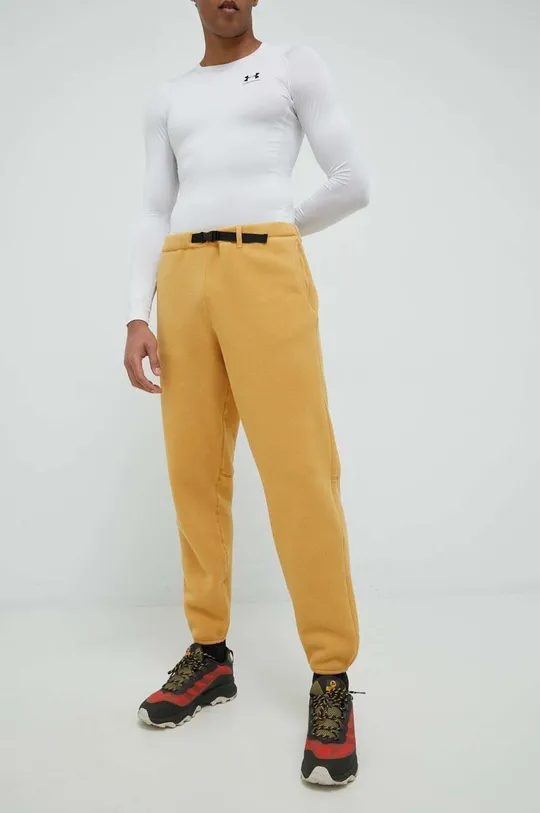 Jack Wolfskin spodnie dresowe żółty