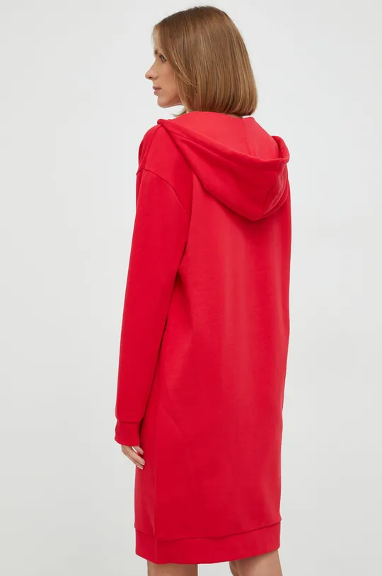Хлопковое платье Armani Exchange  Основной материал: 100% Хлопок Подкладка капюшона: 100% Хлопок Резинка: 95% Хлопок, 5% Эластан