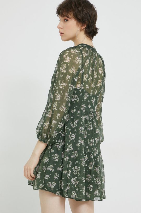 Šaty Abercrombie & Fitch  Hlavní materiál: 100% Polyester Podšívka: 100% Viskóza