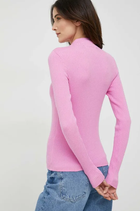 Vero Moda sweter 50 % Wiskoza, 28 % Poliester, 22 % Nylon