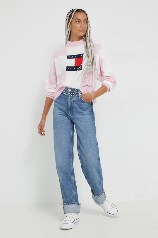 Pulover Tommy Jeans roza