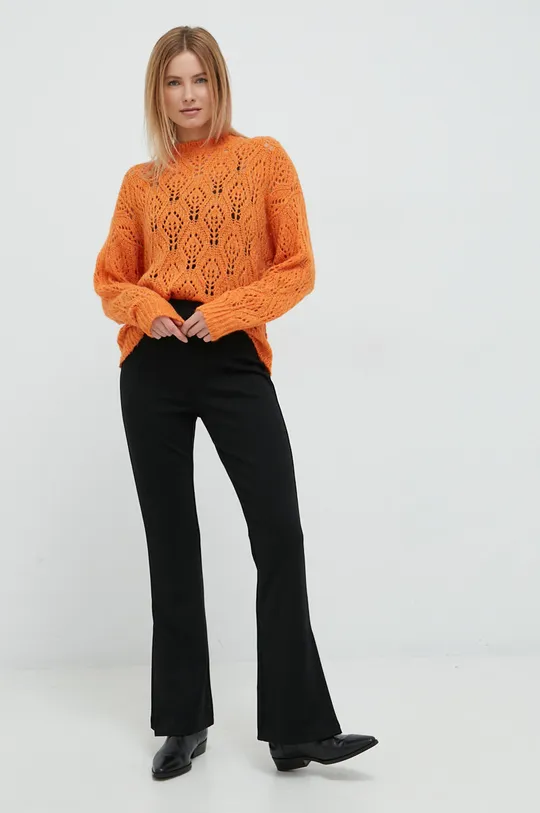 pomarańczowy United Colors of Benetton sweter z domieszką wełny Damski
