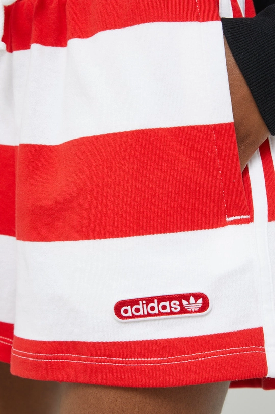 rdeča Bombažne kratke hlače adidas Originals