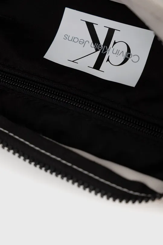 Otroška torbica Calvin Klein Jeans Dekliški