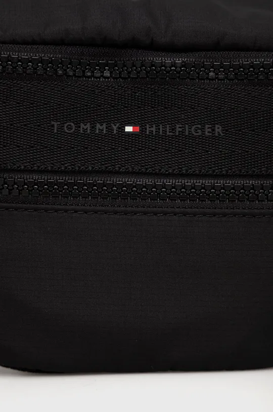 črna Opasna torbica Tommy Hilfiger