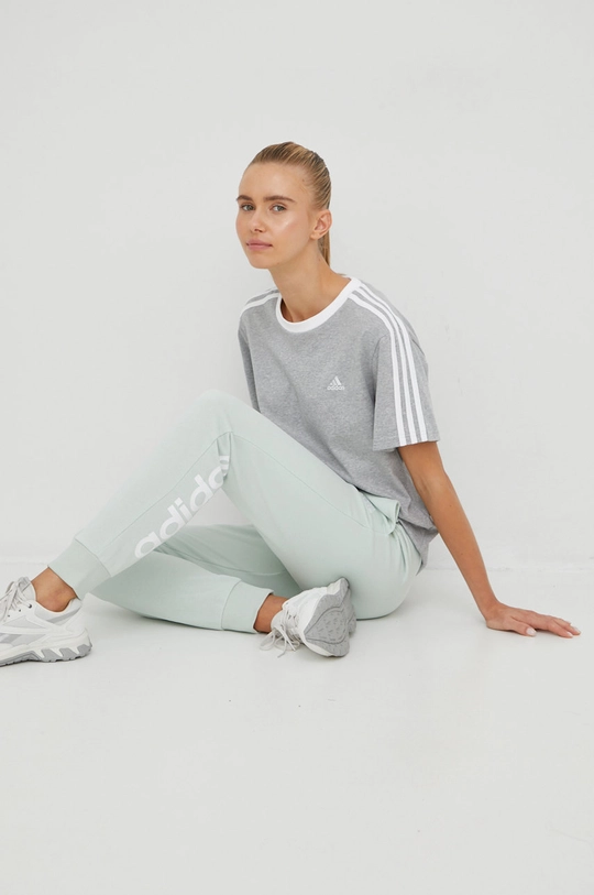 серый Хлопковая футболка adidas Женский