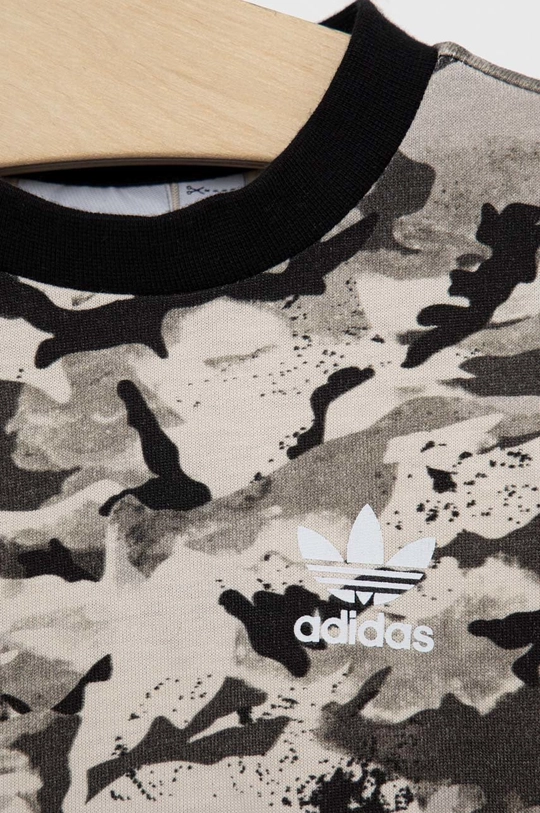 Παιδικό βαμβακερό μπλουζάκι adidas Originals  Κύριο υλικό: 100% Βαμβάκι Πλέξη Λαστιχο: 95% Βαμβάκι, 5% Σπαντέξ