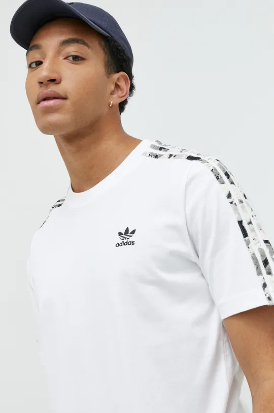 biela Bavlnené tričko adidas Originals Pánsky