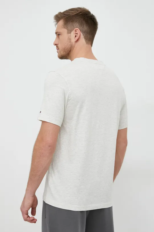 Βαμβακερό μπλουζάκι Tommy Hilfiger  Κύριο υλικό: 100% Βαμβάκι Φινίρισμα: 98% Βαμβάκι, 2% Σπαντέξ