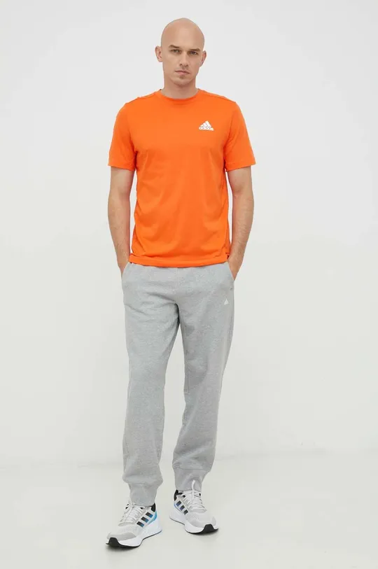 Μπλουζάκι προπόνησης adidas Performance Designed To Move πορτοκαλί