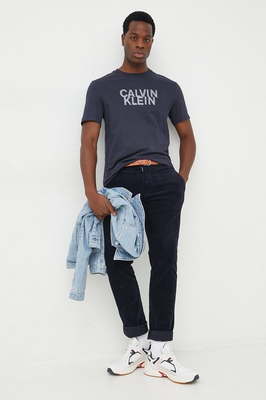 Bavlněné tričko Calvin Klein námořnická modř