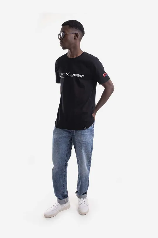 Βαμβακερό μπλουζάκι SneakerStudio x Międzymiastowa μαύρο