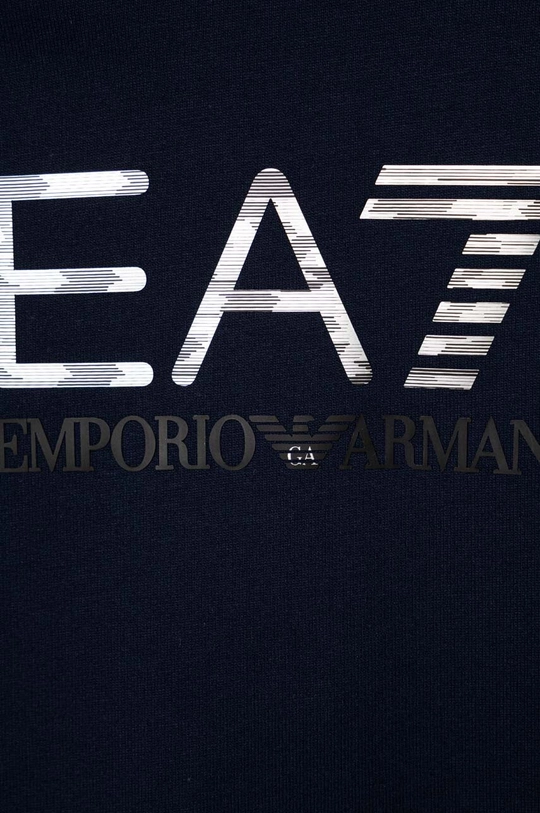 Παιδική μπλούζα EA7 Emporio Armani  Κύριο υλικό: 100% Βαμβάκι Πλέξη Λαστιχο: 95% Βαμβάκι, 5% Σπαντέξ