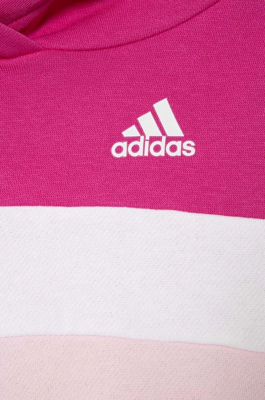 adidas felső  Anyag 1: 70% pamut, 30% Újrahasznosított poliészter Anyag 2: 93% pamut, 7% elasztán