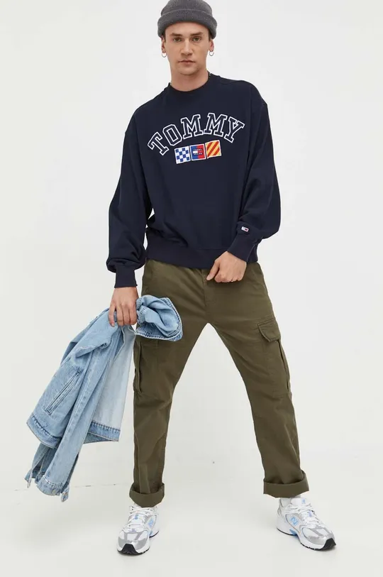 Bombažen pulover Tommy Jeans mornarsko modra
