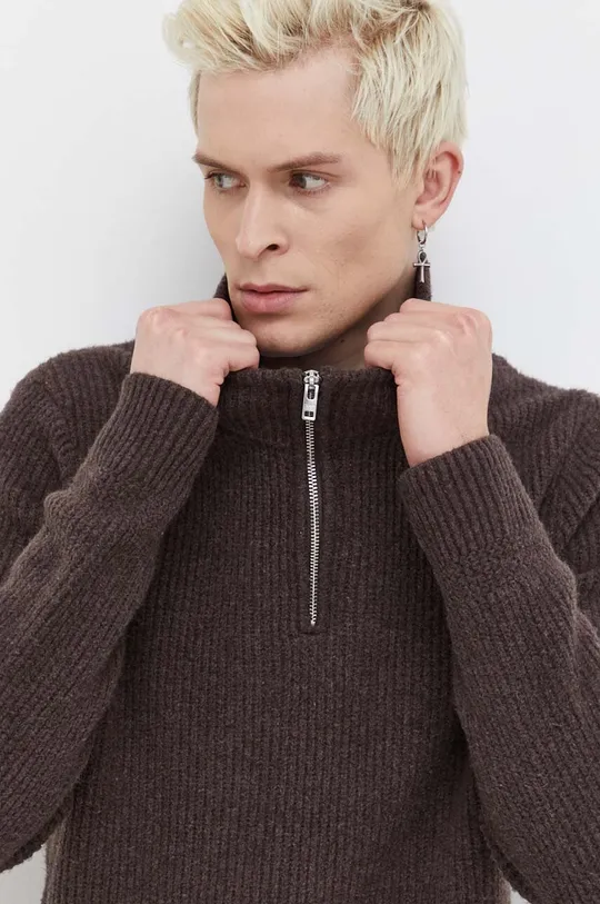 brązowy Abercrombie & Fitch sweter