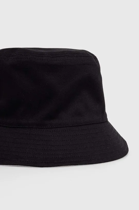 čierna Obojstranný bavlnený klobúk Calvin Klein