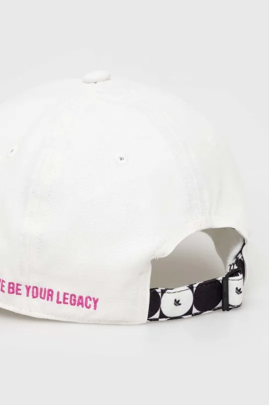 adidas Originals czapka z daszkiem PRIDE biały