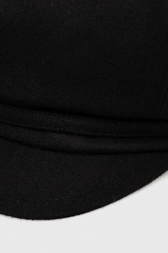 Μάλλινο καπέλο Luisa Spagnoli Κύριο υλικό: 56% Μαλλί, 29% Πολυεστέρας, 15% Βαμβάκι Φόδρα: 50% Βαμβάκι, 50% Πολυεστέρας