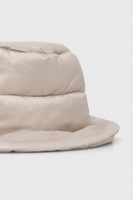 Шляпа Trussardi Основной материал: 100% Полиамид Подкладка: 80% Полиэстер, 20% Хлопок Наполнитель: 100% Полиэстер
