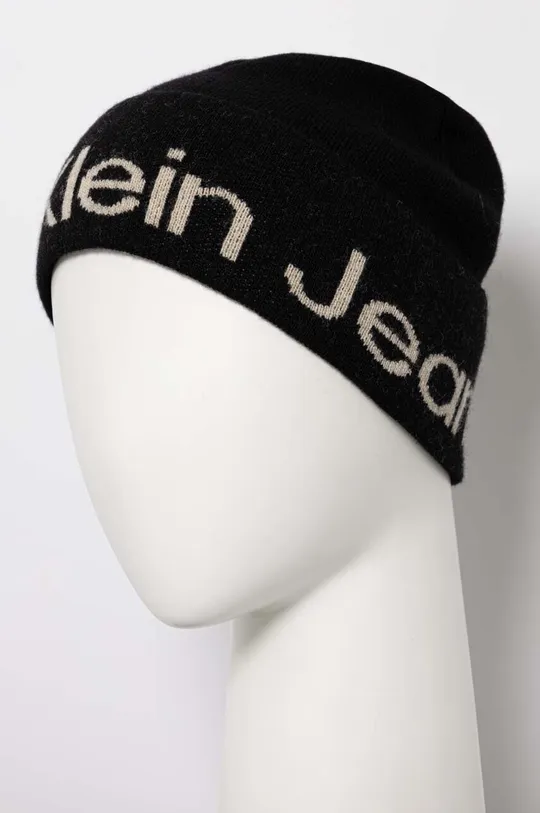 Vlnená čiapka a šál Calvin Klein Jeans čierna