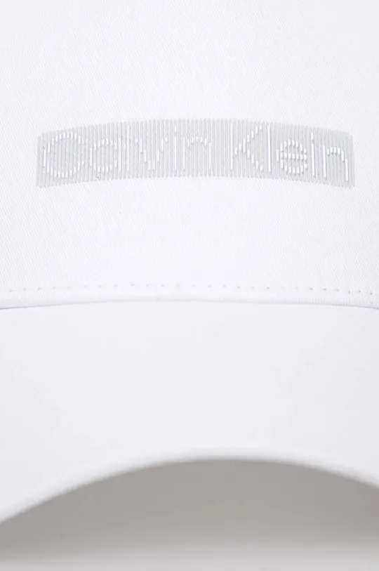 bela Bombažna bejzbolska kapa Calvin Klein