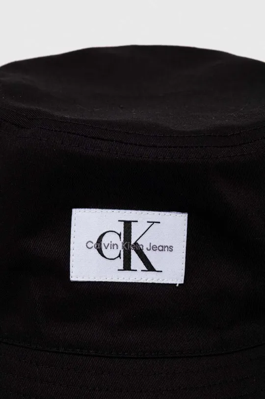 Bombažni klobuk Calvin Klein Jeans črna