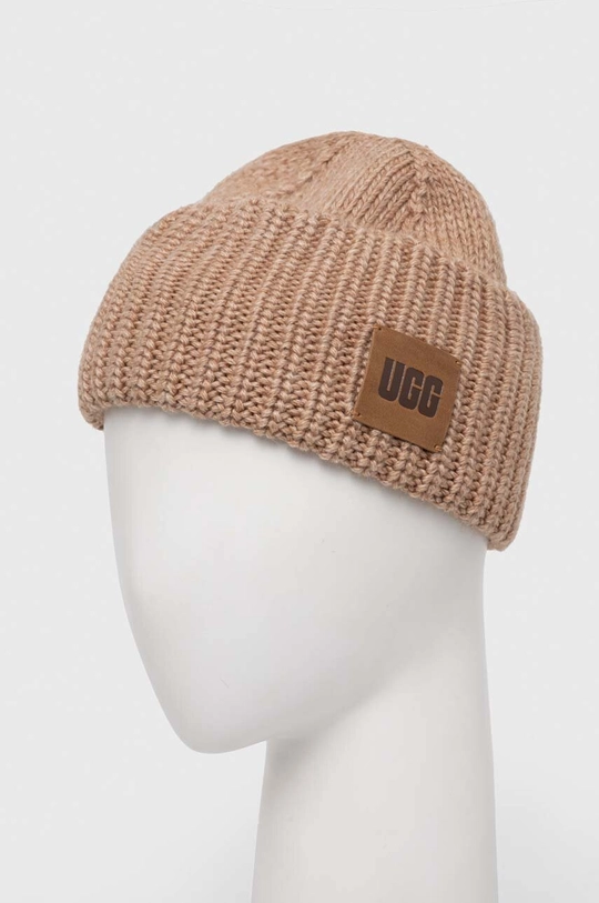 UGG cappello e quanti con aggiunta di lana marrone