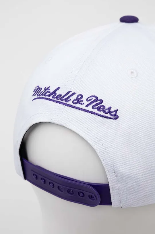 Mitchell&Ness czapka z daszkiem bawełniana MILWAUKEE BUCKS biały