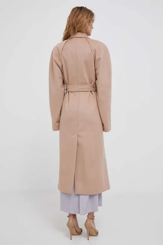 Шерстяное пальто Calvin Klein  Основной материал: 73% Шерсть, 23% Нейлон, 4% Кашемир Подкладка: 100% Вискоза