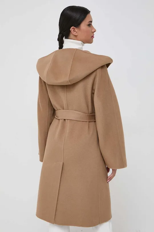 Шерстяное пальто Luisa Spagnoli Основной материал: 80% Шерсть, 20% Полиэстер Подкладка: 55% Полиэстер, 45% Вискоза