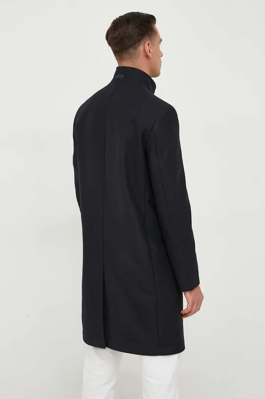 Μάλλινο παλτό Calvin Klein Κύριο υλικό: 70% Μαλλί, 20% Πολυεστέρας, 10% Πολυαμίδη Φόδρα: 54% Πολυεστέρας, 46% Βισκόζη Άλλα υλικά: 100% Βαμβάκι