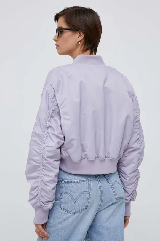 Bomber jakna Calvin Klein Jeans  Temeljni materijal: 100% Poliamid Postava: 100% Poliester Ispuna: 100% Poliester Manžeta: 97% Poliester, 3% Elastan